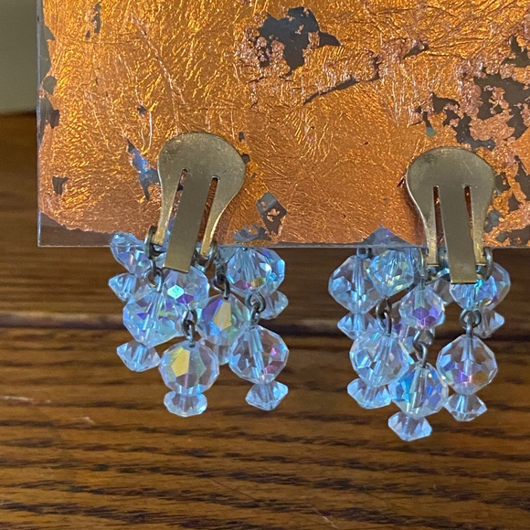 Vintage Crystal Clip Earrings - Picture 2 of 3